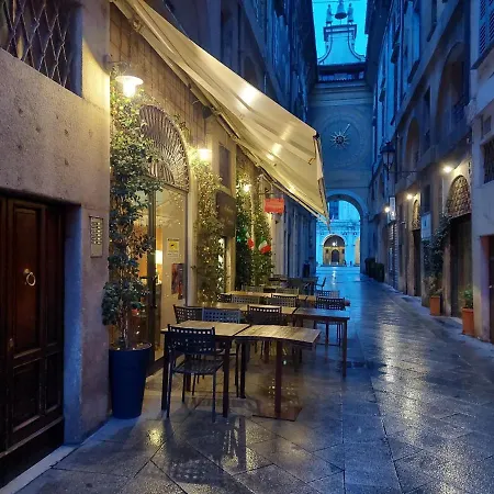 Fiordiluna, Nel Cuore Di Brescia