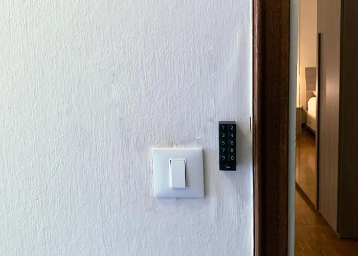 Konukevi Fiordiluna, Nel Cuore Di Brescia