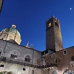 Fiordiluna, Nel Cuore Di Brescia